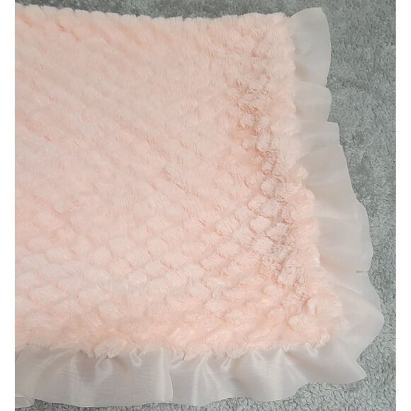 The Peanutshell Pink Baby Blanket - Picture 6 of 10